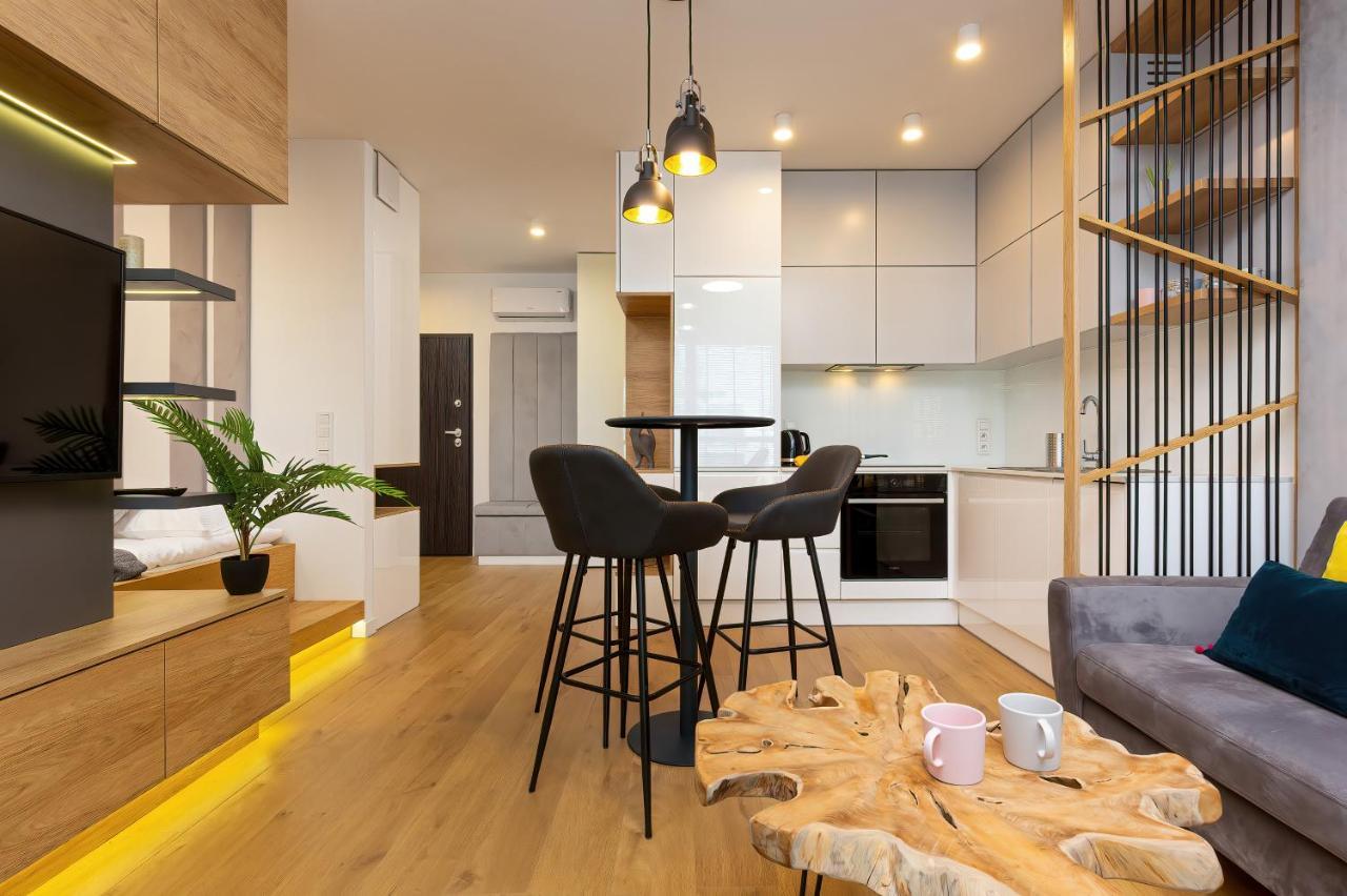 Apartment City Center Grzybowska By Renters Prestige Warszawa Zewnętrze zdjęcie