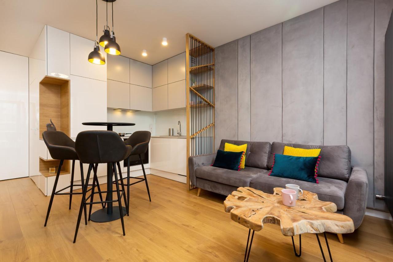 Apartment City Center Grzybowska By Renters Prestige Warszawa Zewnętrze zdjęcie