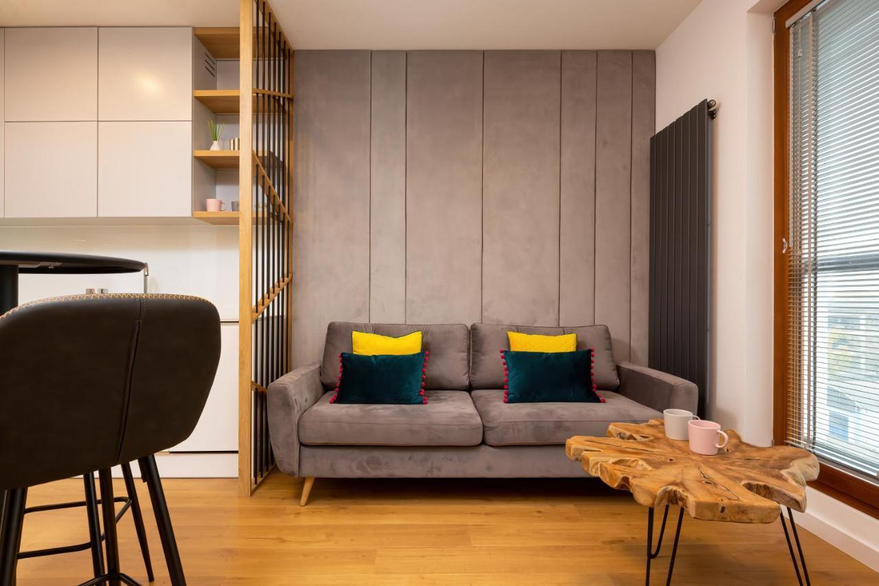 Apartment City Center Grzybowska By Renters Prestige Warszawa Zewnętrze zdjęcie