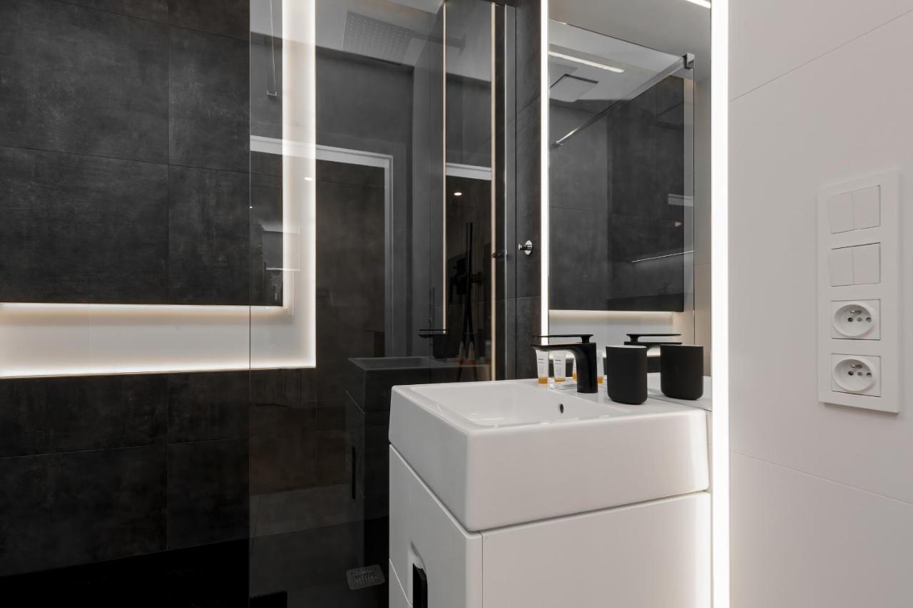 Apartment City Center Grzybowska By Renters Prestige Warszawa Zewnętrze zdjęcie